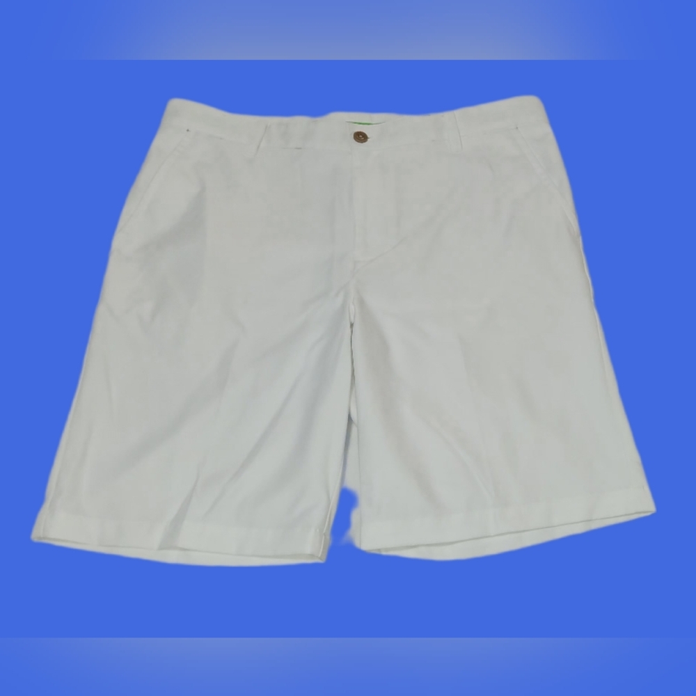 IZOD Men's White Golf Shorts Size 36 Pre-owned